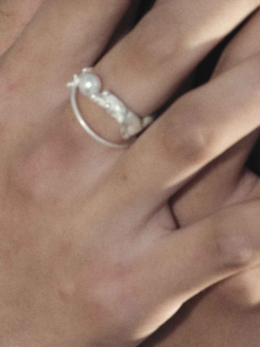 Silver Wave Pearl Ring