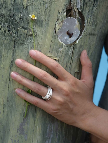 Silver Bud Line Ring