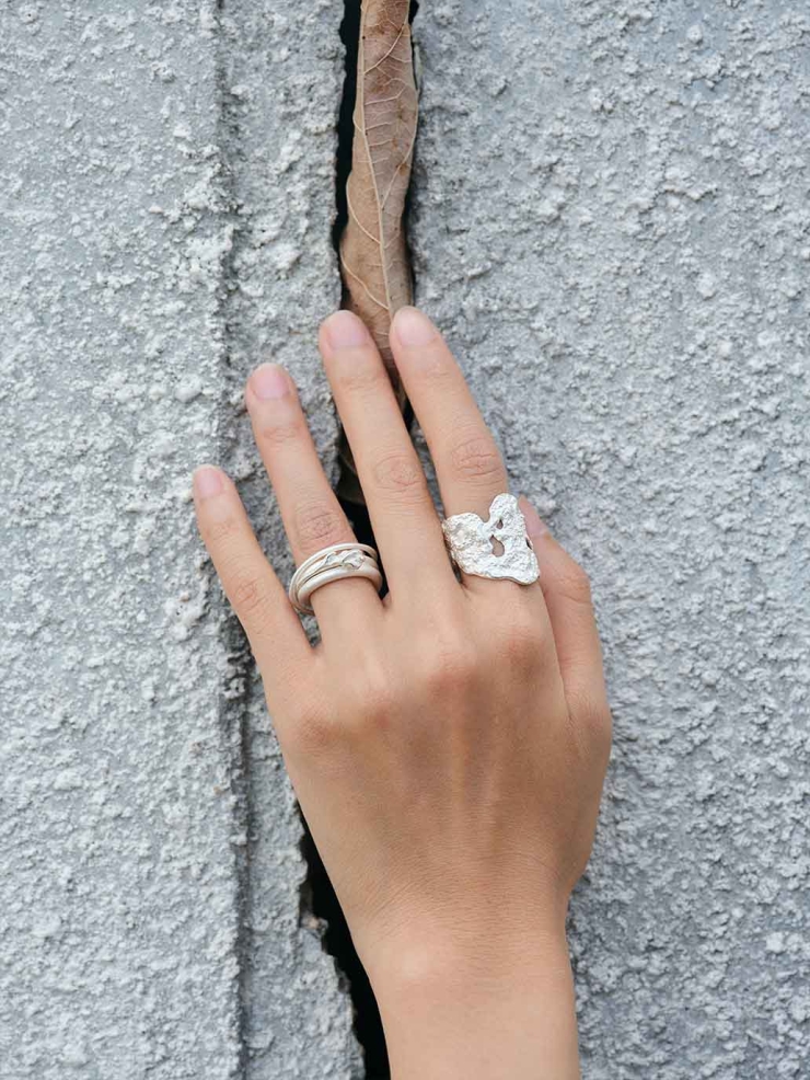 Silver Bud Line Ring