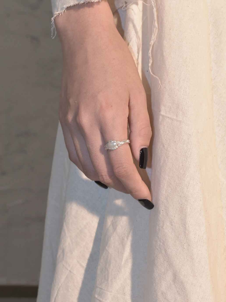 Silver Mini Baroque Pearl Ring