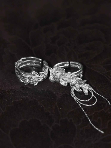 Silver Leaf and Flower Ring-Leaf