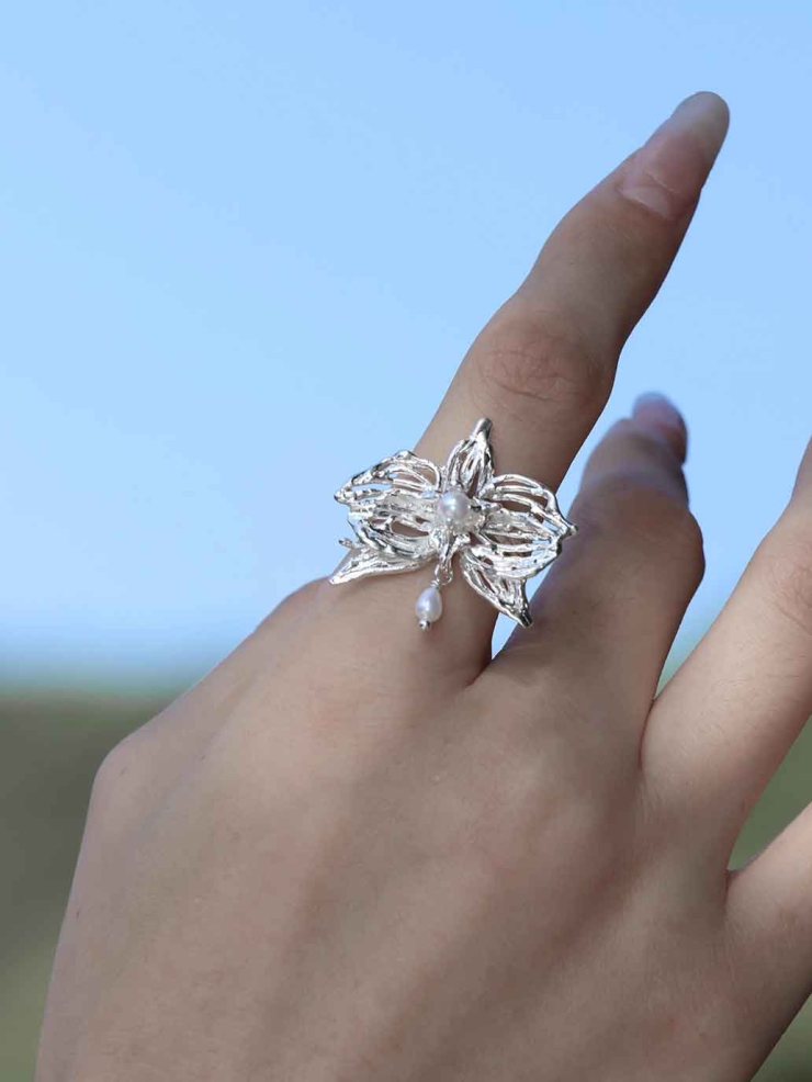 Silver Mini Orchid Ring