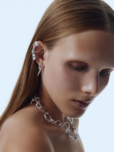 Fragmento 02 Ear Cuff