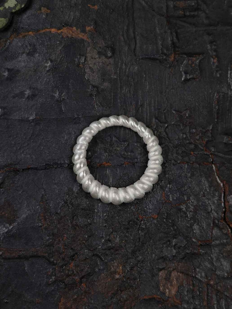 Twisted Ring