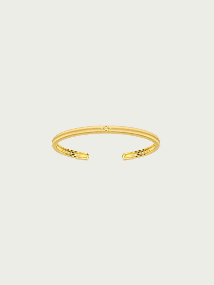 Gold Classic Curved Bracelet
