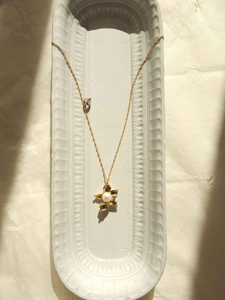 Gold Hydrangea Necklace