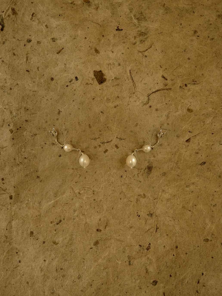 Pearl Arrow Cartilage Silver Earrings