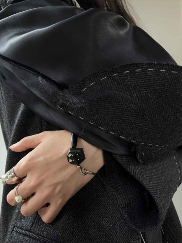 Black Silver Flow Hand-Cut Leather Gemstone Bracelet