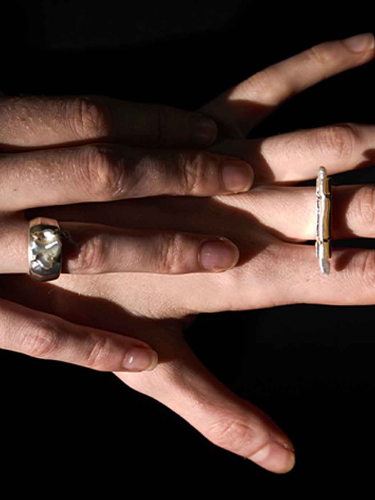 Silver Floating Pearl Ring