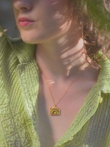 Gold Génie du L’âtre Necklace