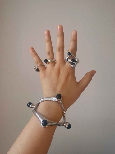 Silver Flowing Rotating Heart Cell Ring