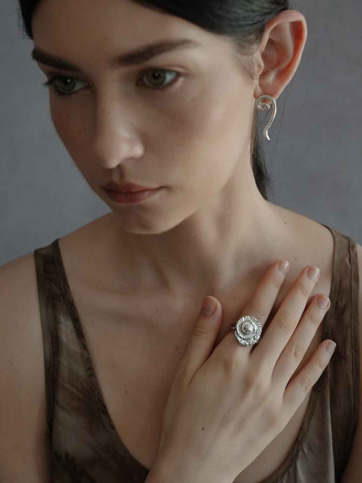 White Shell Gatherer Ring