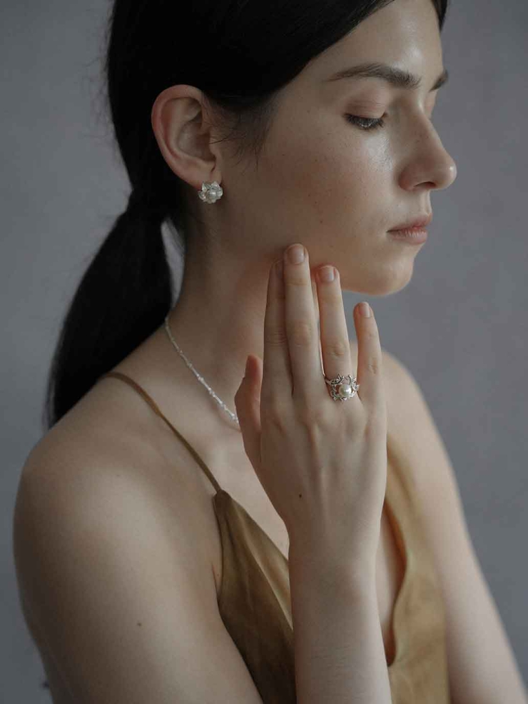 Silver Vine Pearl Ring