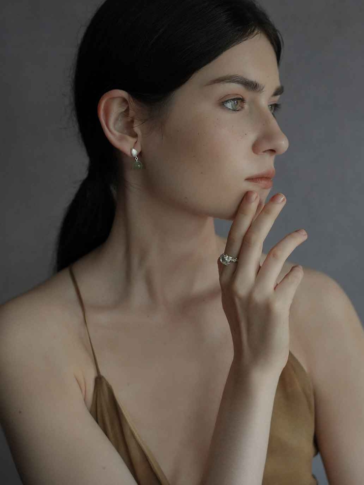 White Vining Floral Ring