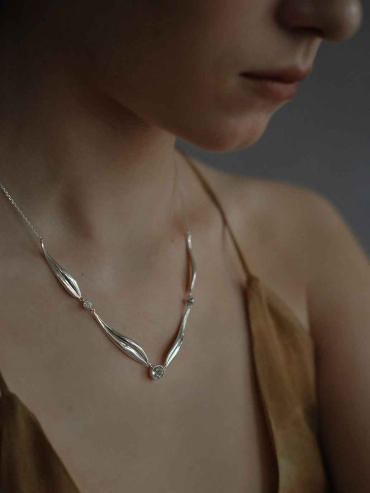 Silver Wind Leaf Necklace