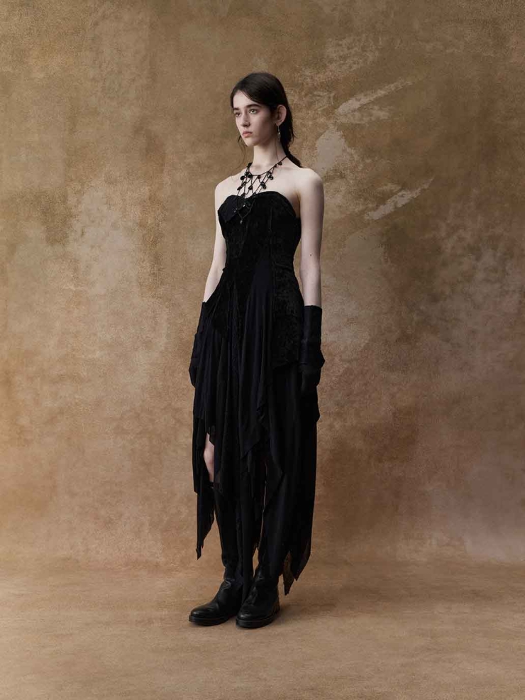 Black Lace Point-Hem Strapless Dress