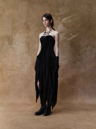 Black Lace Point-Hem Strapless Dress