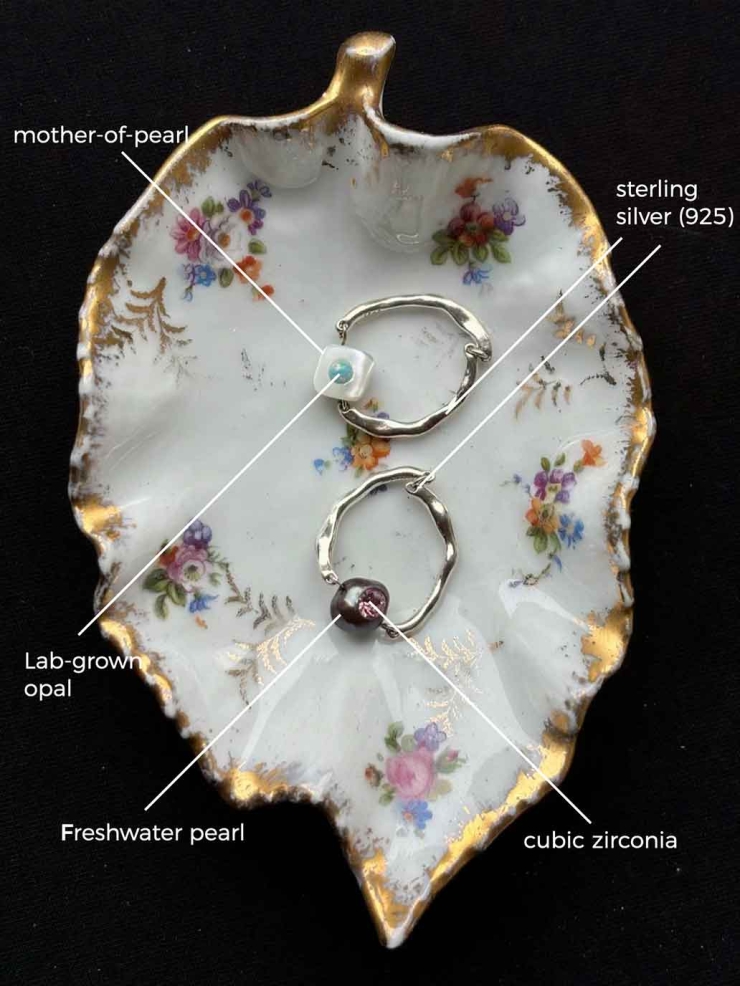 Gem-Inlaid Flowing Dewdrop Opal Ring