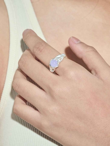 Nature's Blanc White Woven Vines Ring