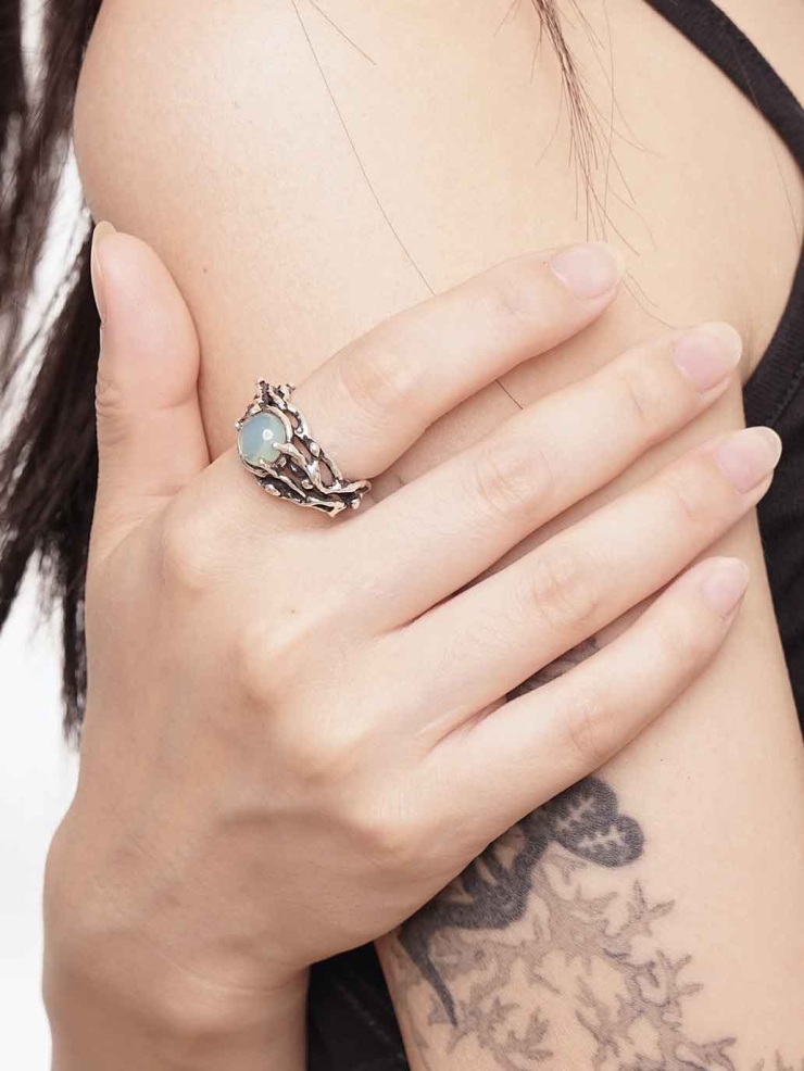 The Fluent Arc Black Divergence Ring