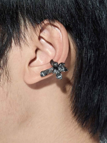 Nature's Noir Black Magnolia Bloom Single Ear Cuff