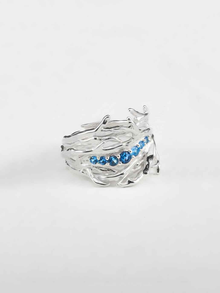 Nature's Blanc White Entwined Arbor Nest Ring