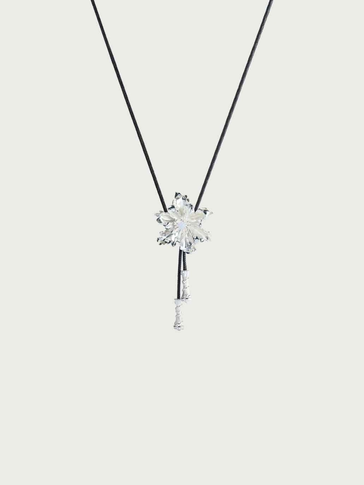 La Primavera Mistline Bolo tie Necklace