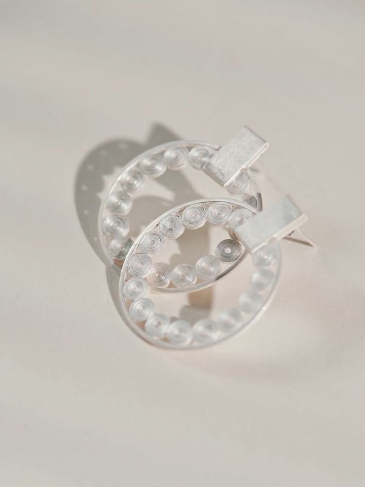 WUTUO- 18 earrings