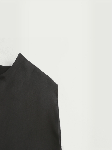 Deep navy sleeveless layered button down dress