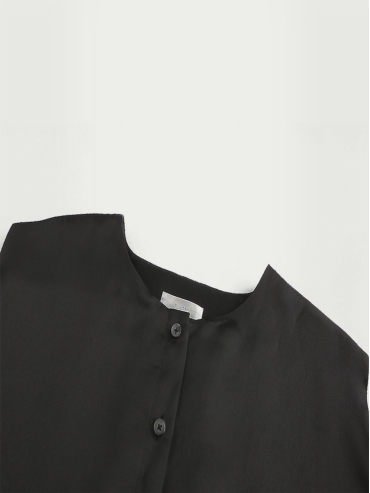Deep navy sleeveless layered button down dress