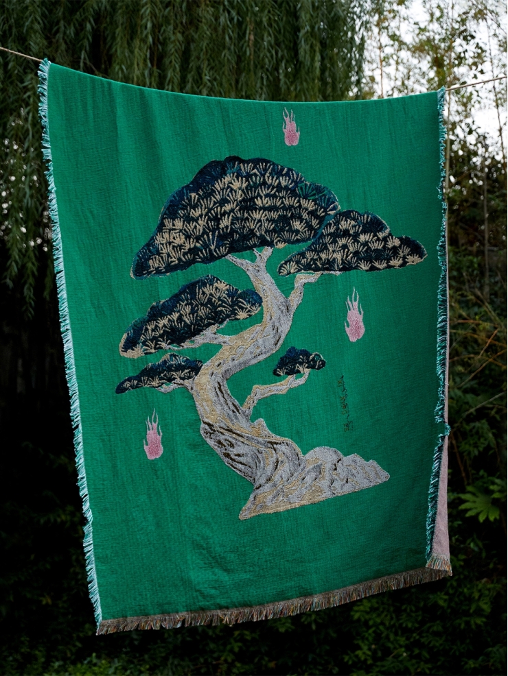Green pine tree blank
