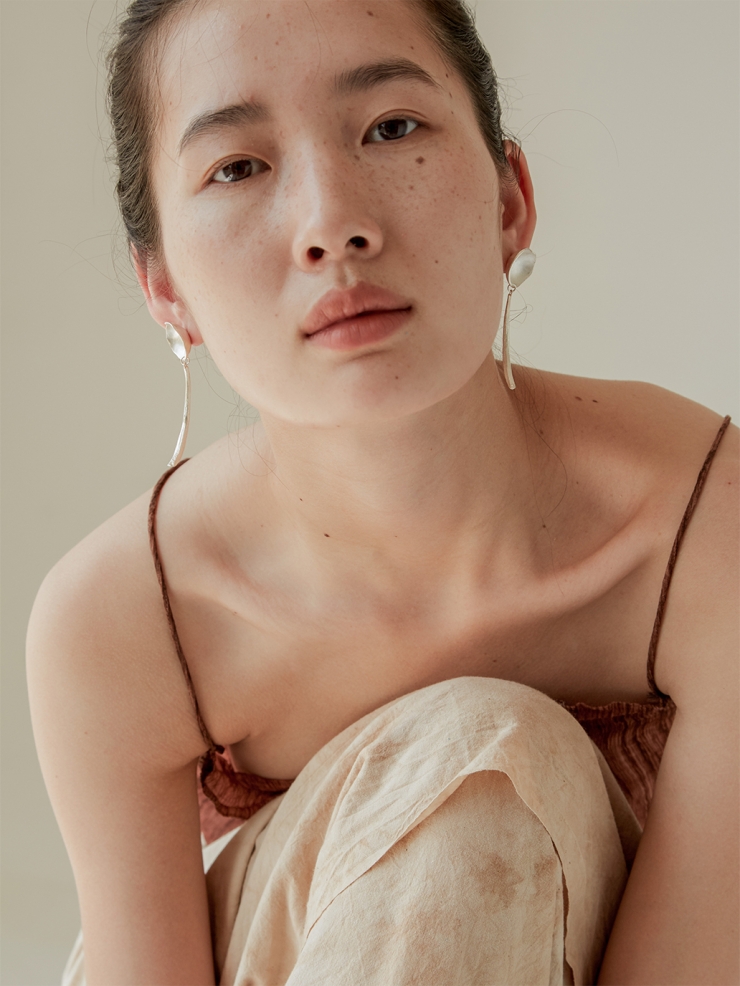 Shell earrings with hanyings