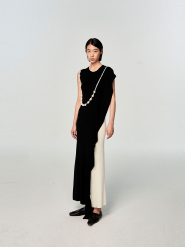 Black/white panel dress