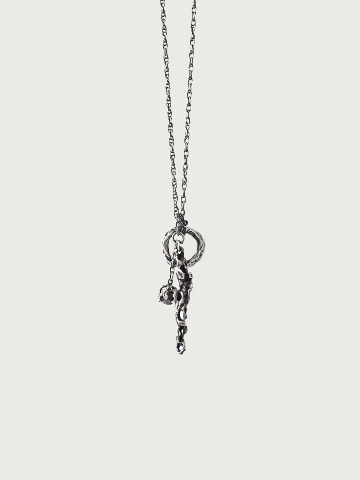 Evolve necklace