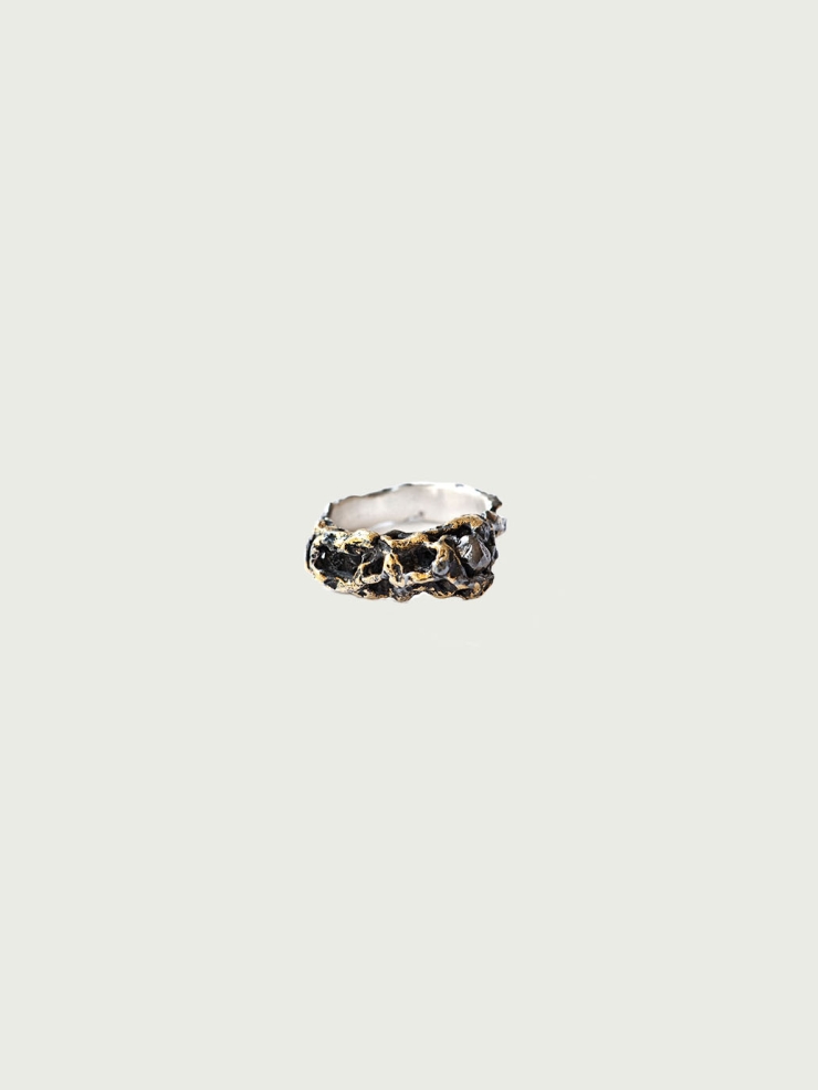 Hide & seek ring