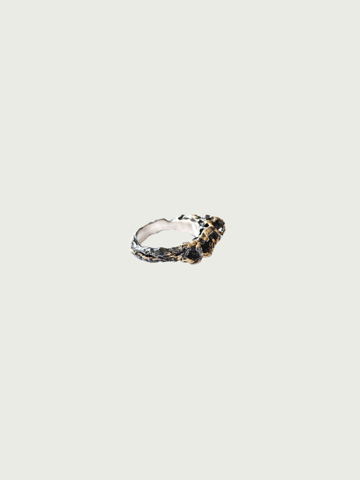 Hide & seek ring