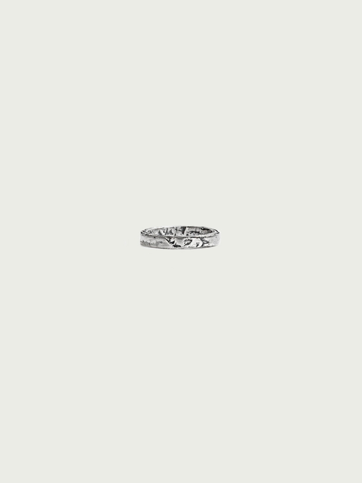 Narrow midst ring