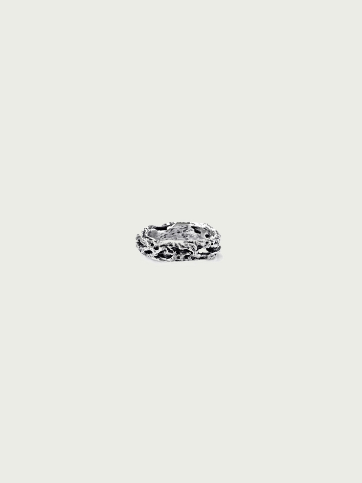 Black and silver riddle ring