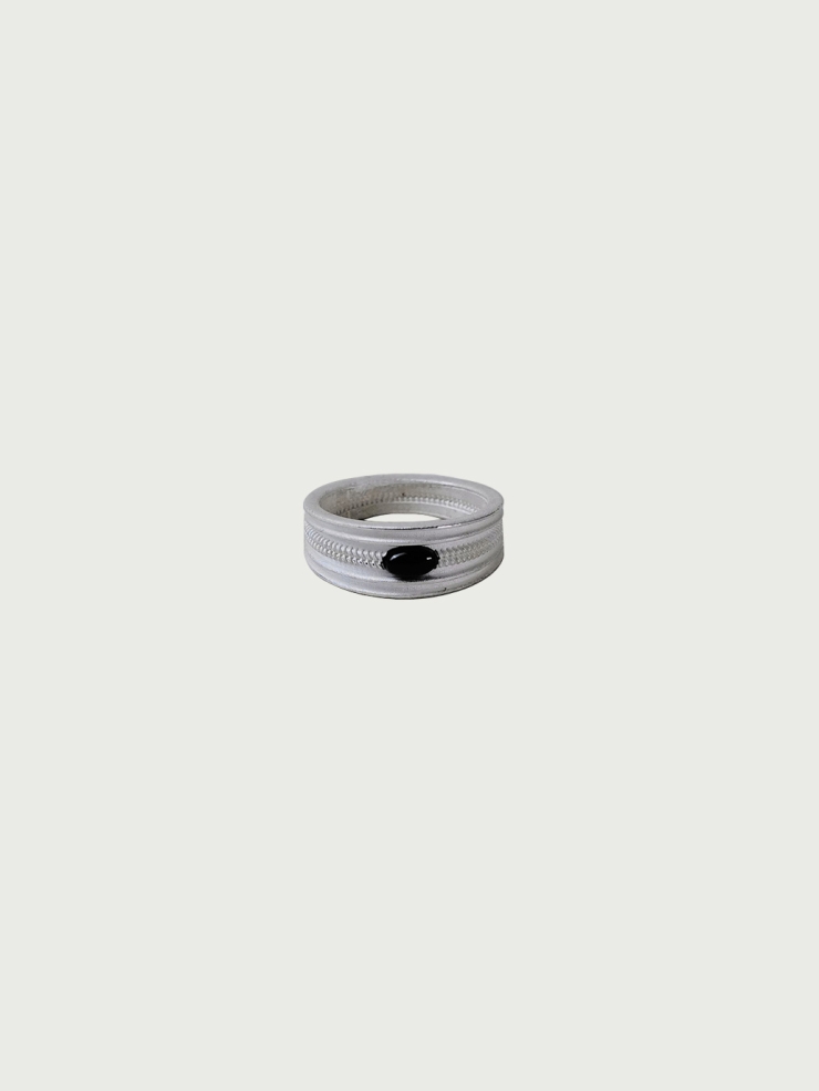 Horizontal weave black agate ring