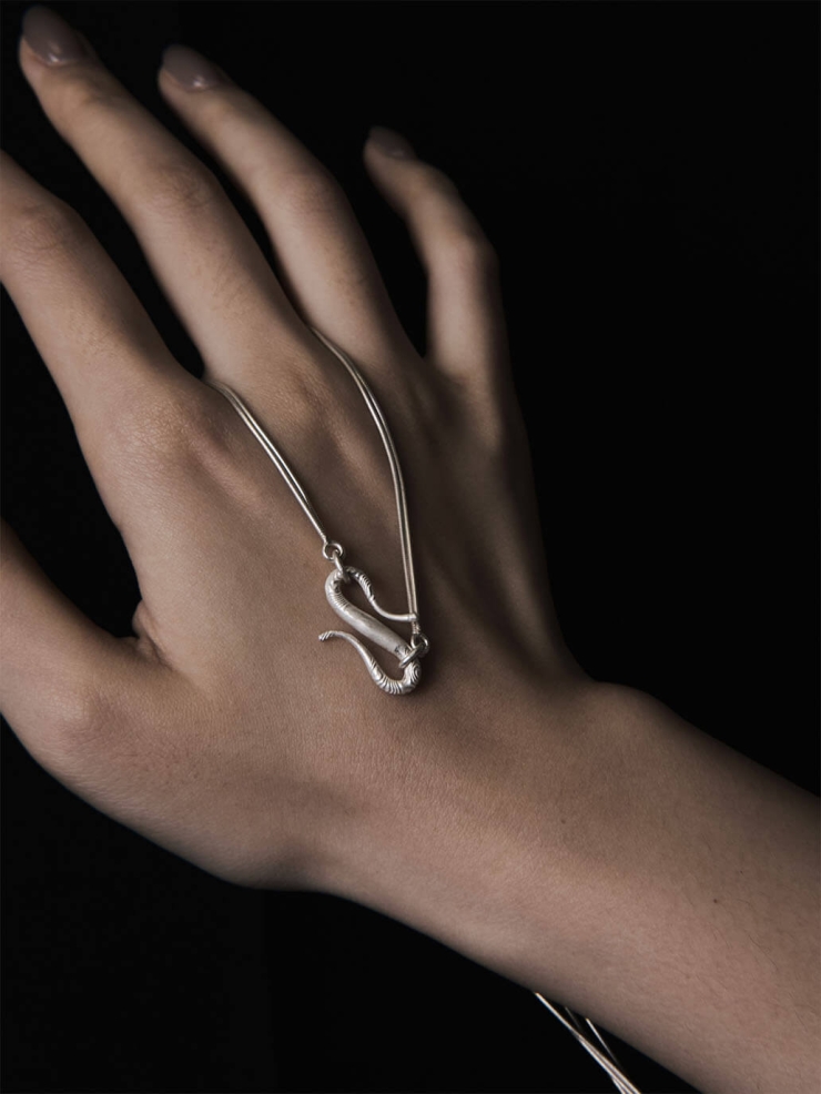 White wormhole necklace
