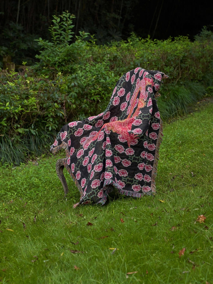 Black and pink coiling dragon and peony blanket