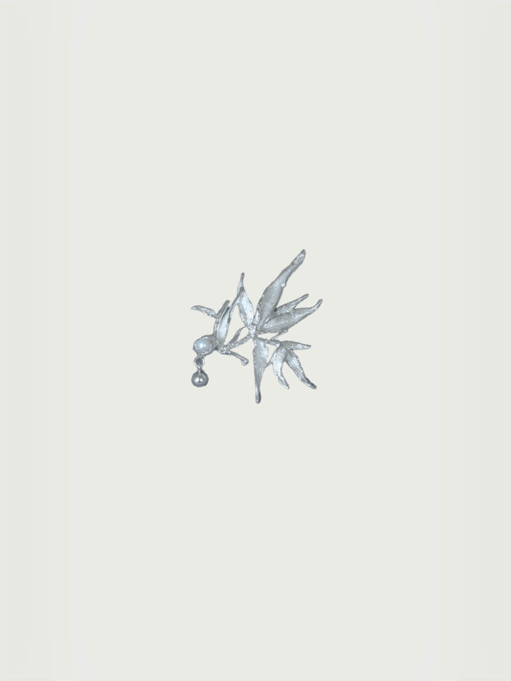 Silver bamboo ear clip - single