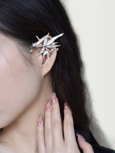 Silver bamboo ear clip - single