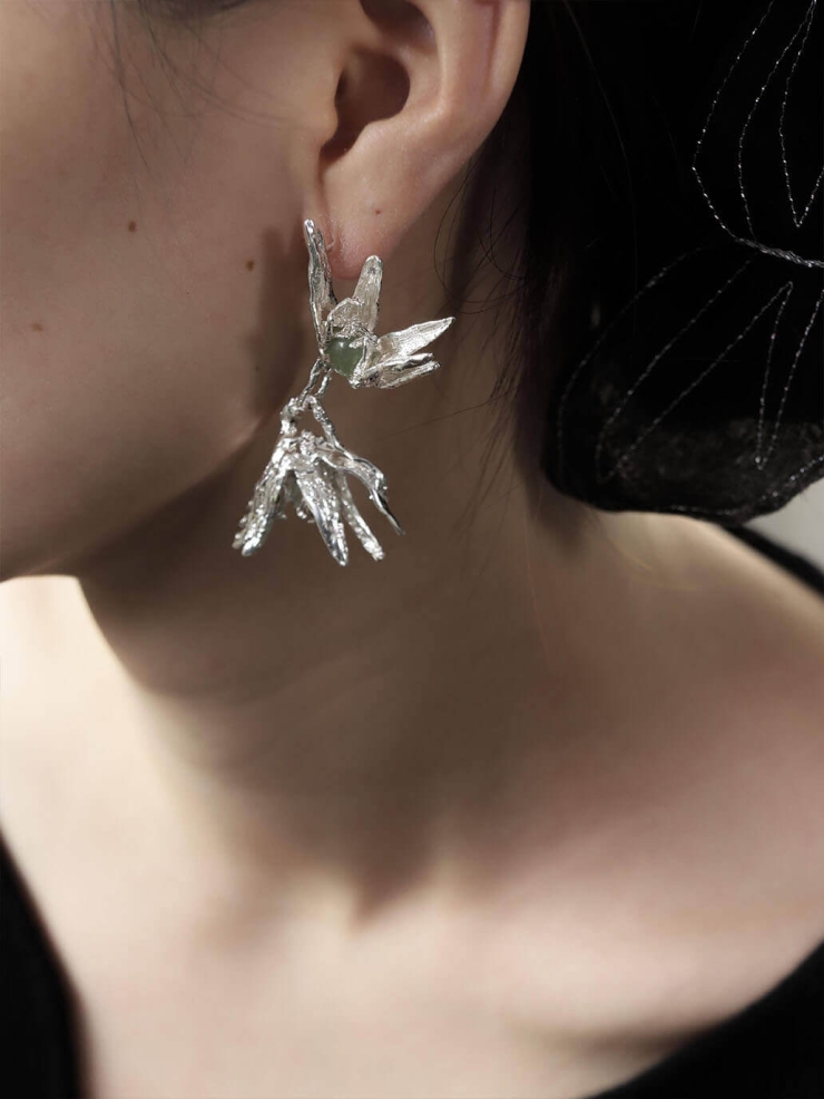 Silver rose hibiscus earring - single