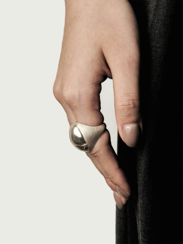 Silver mimesis ring