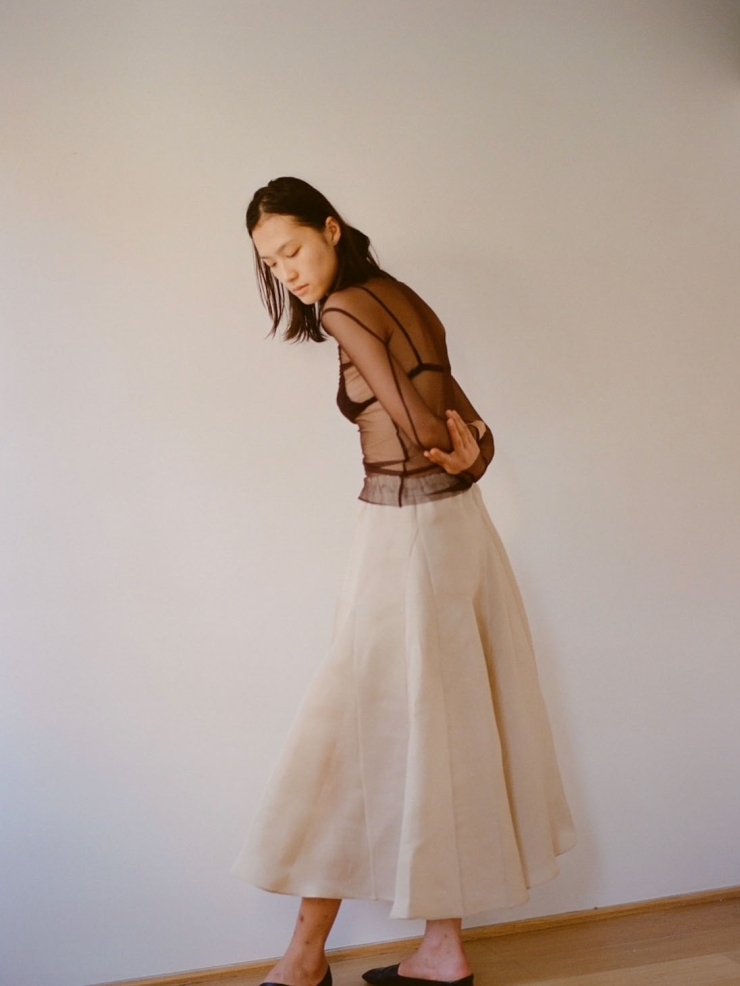 Brown short tulle top