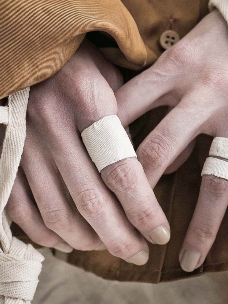 White wide bandage ring