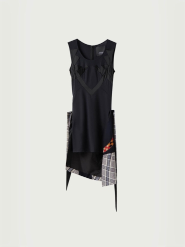Black dress with onepiece apron