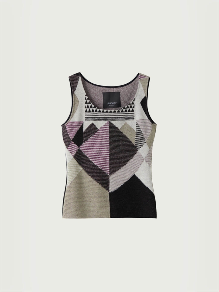 Mixed green knit tanktop with traditional geometric pattern