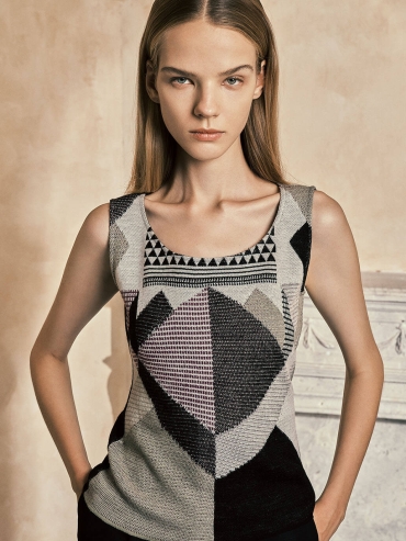 Mixed green knit tanktop with traditional geometric pattern